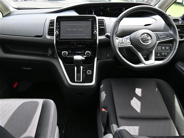 Nissan Serena 2