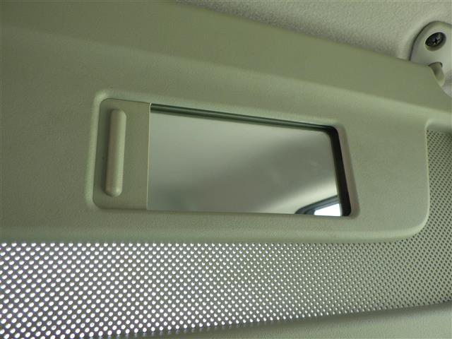 Nissan Serena 8
