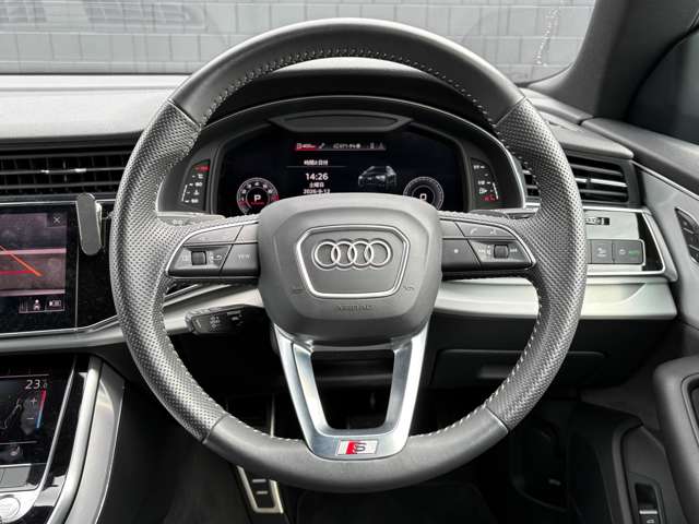 Audi Q8 7