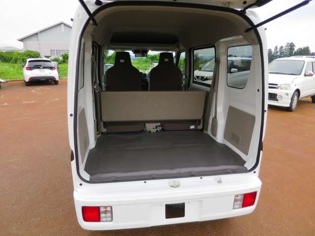 Suzuki Every 8