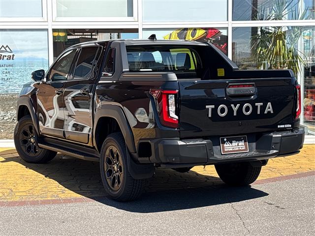 Toyota Hilux 8