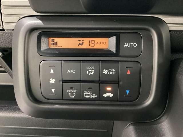 Honda N-VAN 11