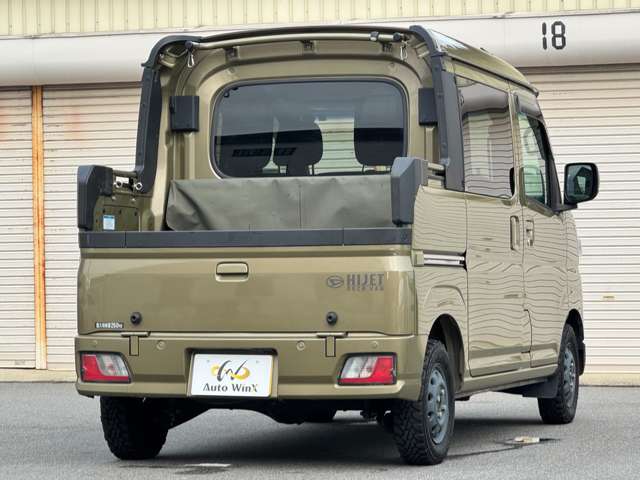 Daihatsu Hijet Deck Van 5