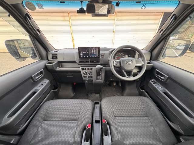 Daihatsu Hijet Deck Van 6