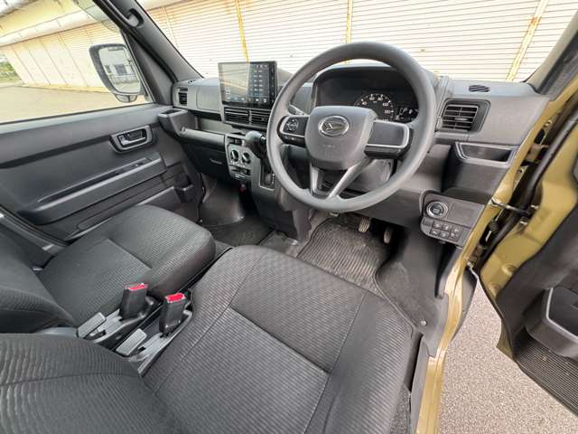 Daihatsu Hijet Deck Van 9