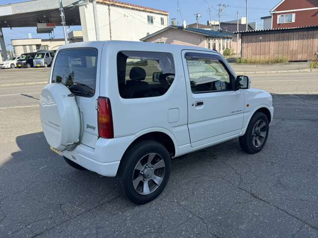 Suzuki Jimny 4