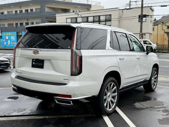 Cadillac エスカレード 7