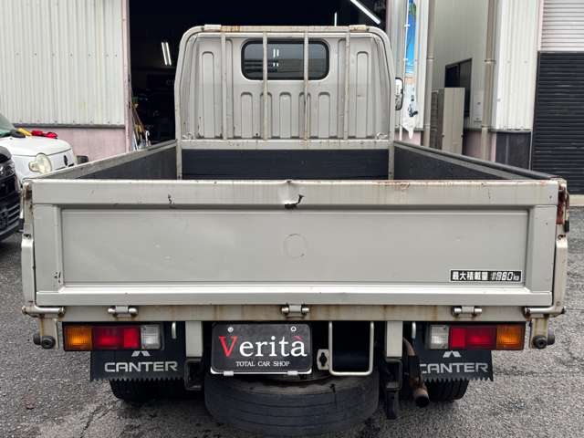 Mitsubishi Fuso Canter Guts 4