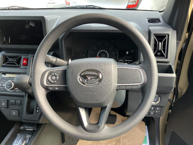 Daihatsu Taft 6
