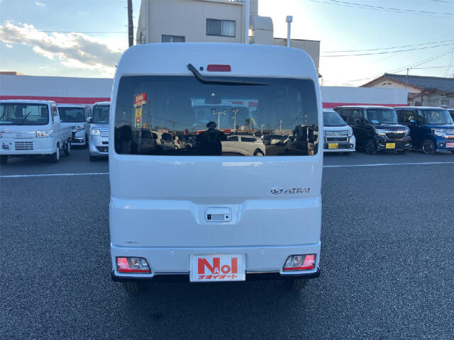 Daihatsu Atrai 11