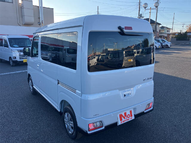Daihatsu Atrai 5