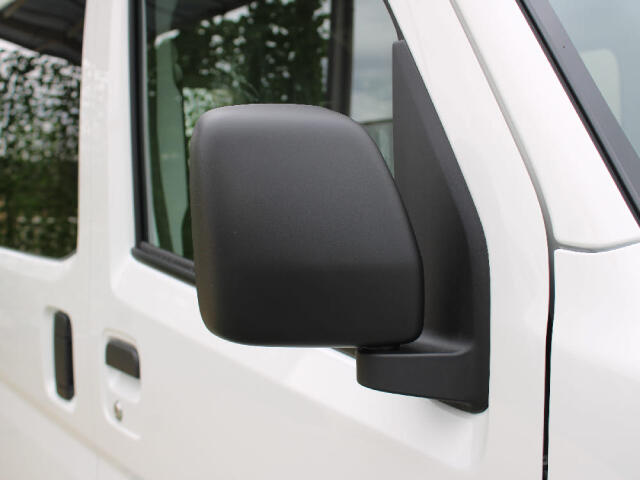 Daihatsu Hijet Cargo 12
