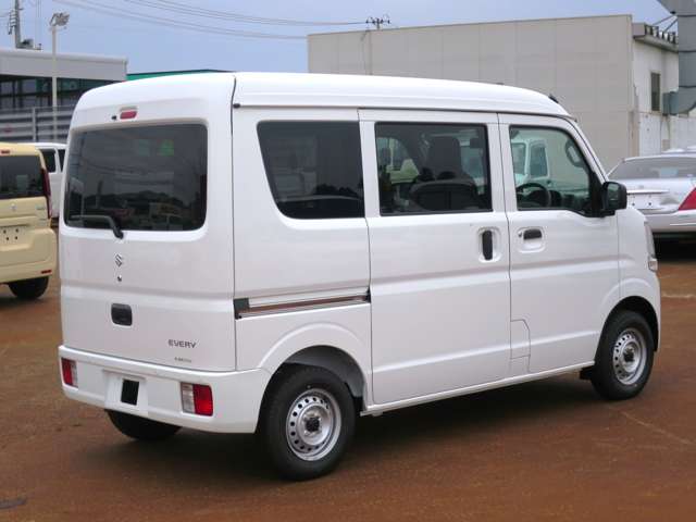 Suzuki Every 3