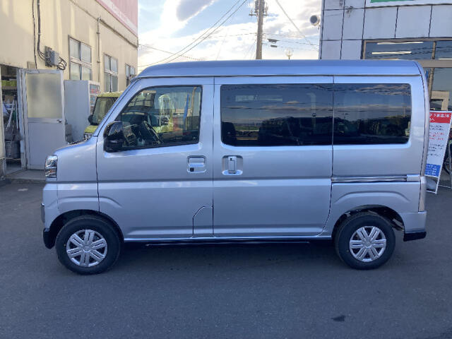 Daihatsu Atrai 11