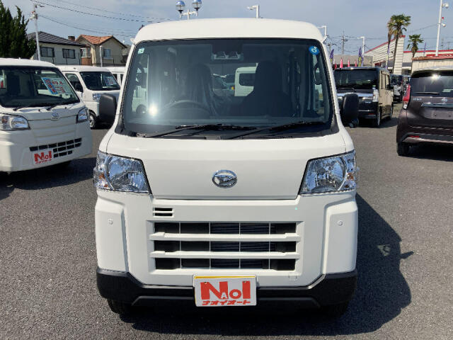 Daihatsu Hijet Cargo 2