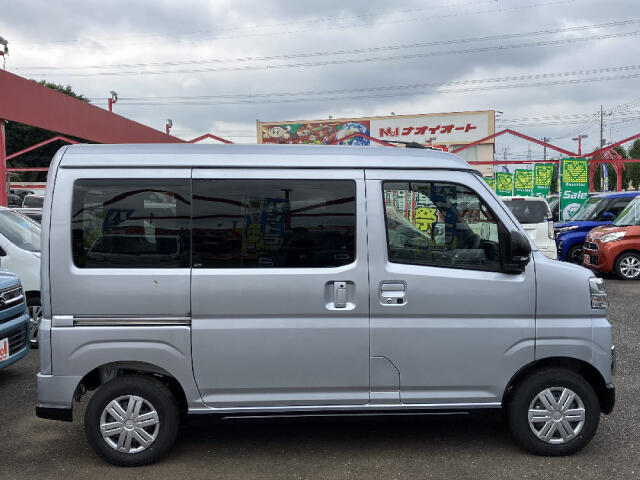 Daihatsu Atrai 4