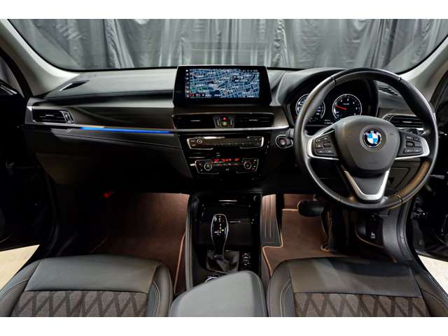 BMW X1 11