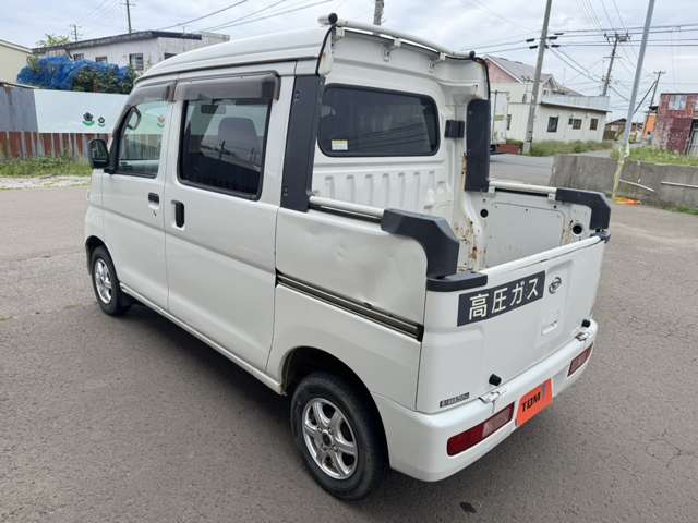 Daihatsu Hijet Deck Van 7