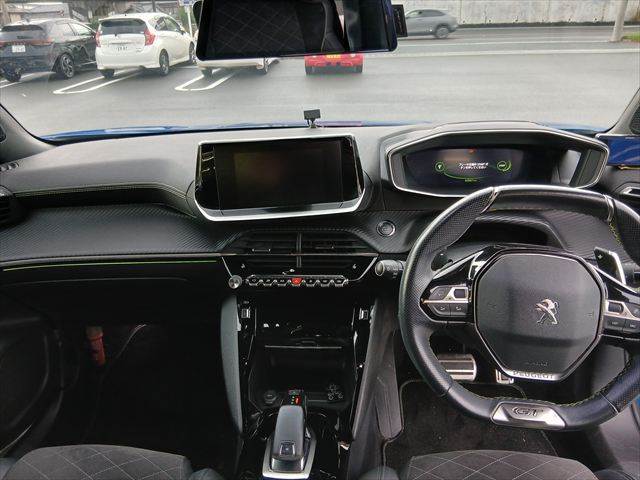 Peugeot SUV 2008 5
