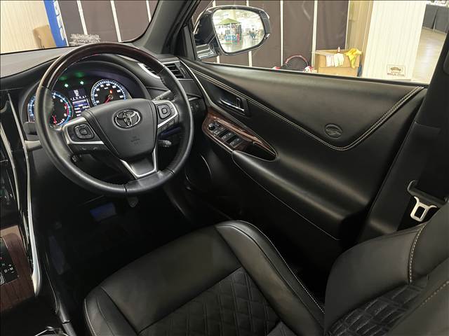 Toyota Harrier 12