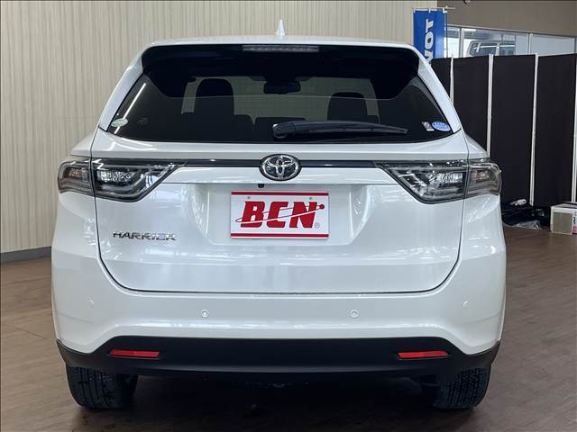 Toyota Harrier 6