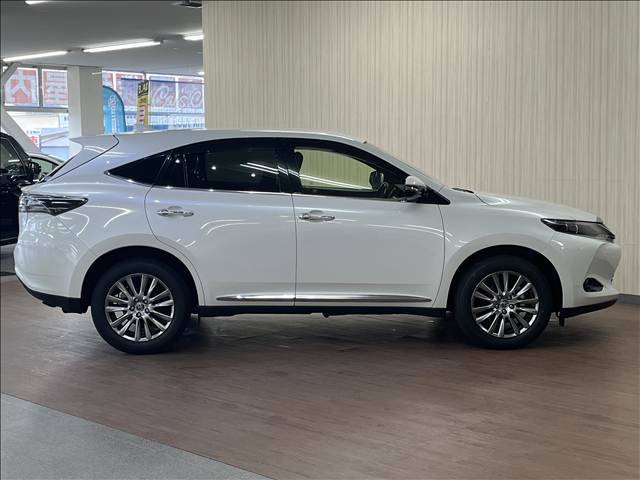 Toyota Harrier 8