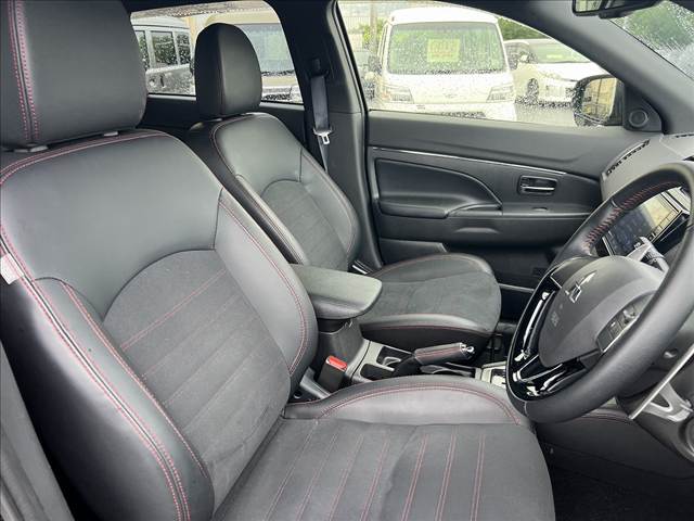 Mitsubishi RVR 12
