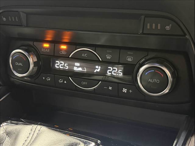 Mazda CX-8 12