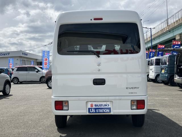Suzuki Every 8