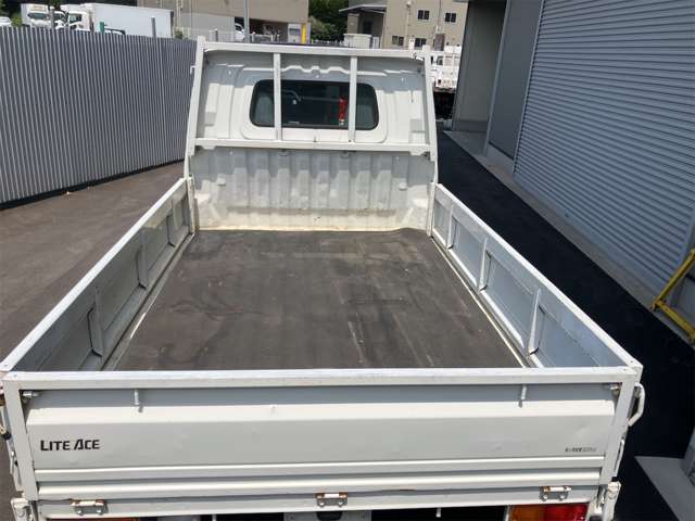 Toyota Light Ace Truck 12