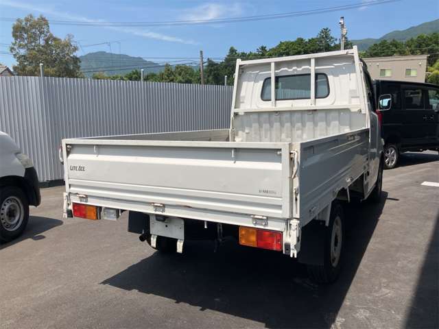 Toyota Light Ace Truck 7