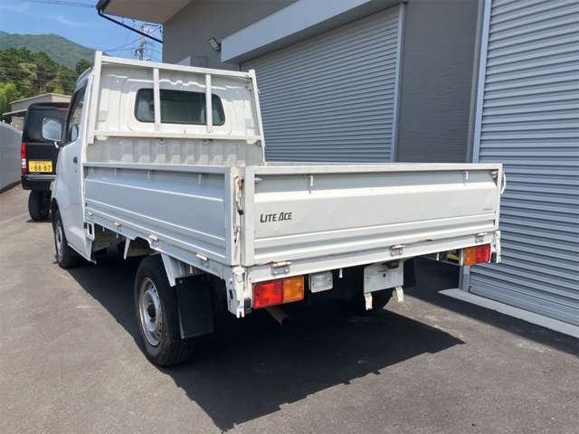 Toyota Light Ace Truck 10