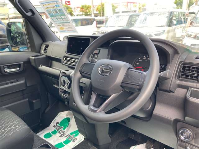 Daihatsu Atrai 6