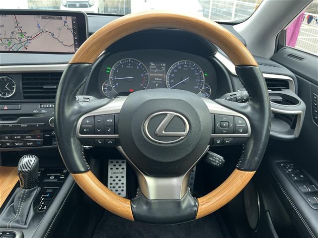 Lexus RX 10