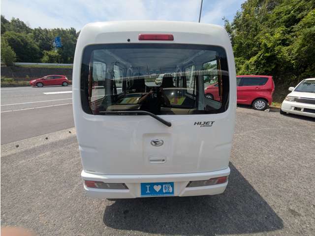 Daihatsu Hijet Cargo 10