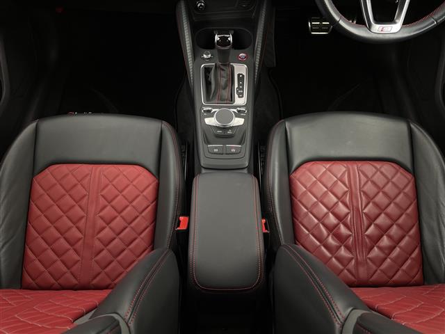 Audi SQ2 12