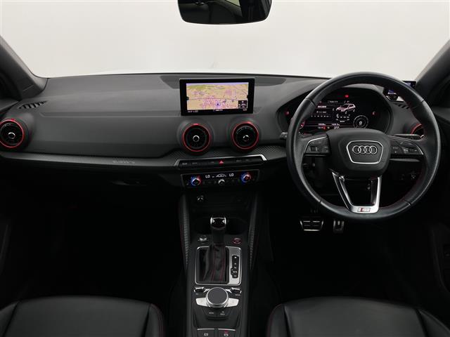 Audi SQ2 4
