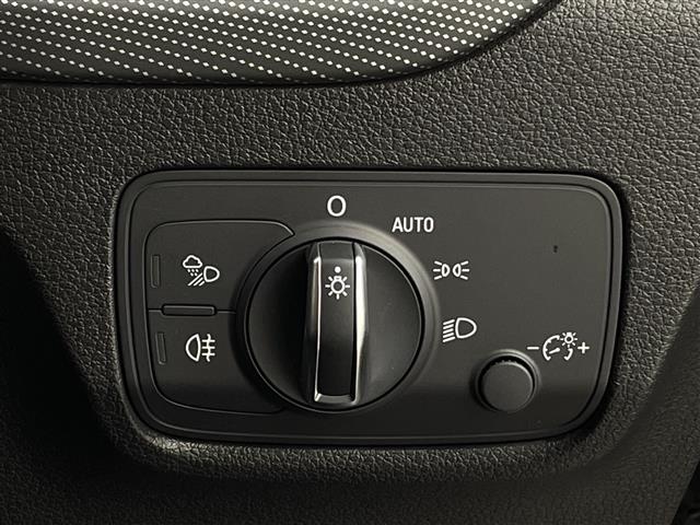 Audi SQ2 10