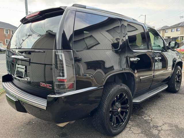 GMC ユーコン 12