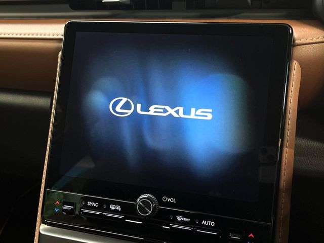 Lexus LBX 3