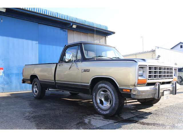 Dodge Ram 4