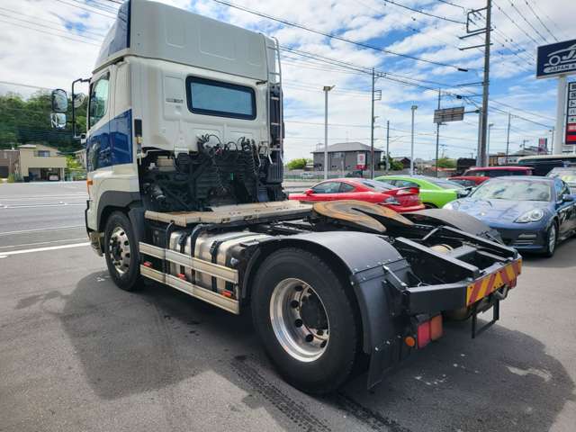 Hino Profia 7