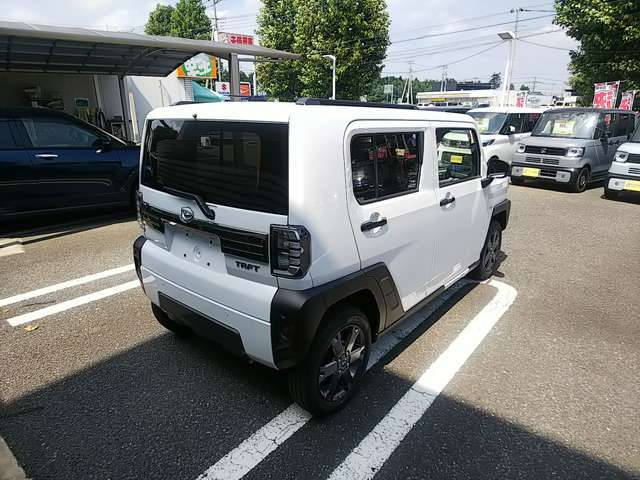 Daihatsu Taft 7
