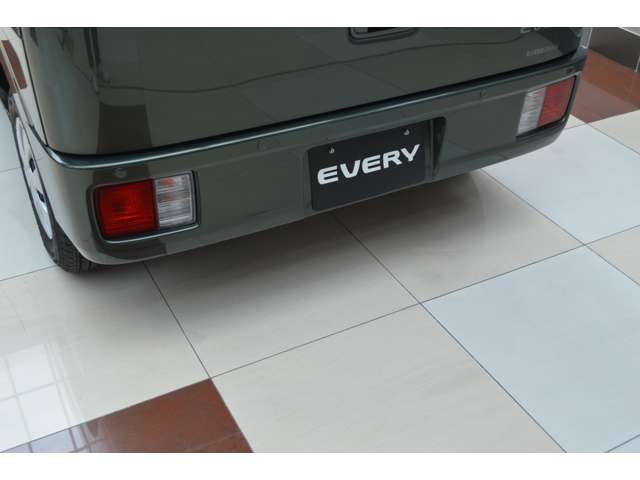 Suzuki Every 12