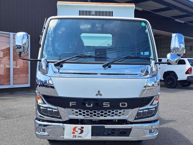 Mitsubishi Fuso Canter 7