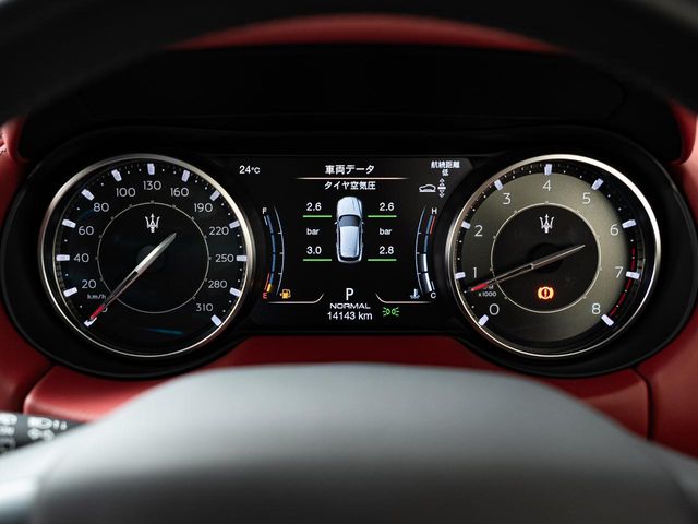 Maserati Levante 11