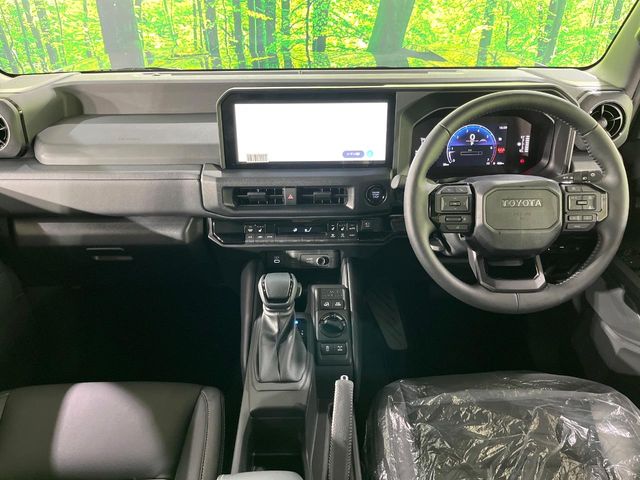 Toyota Land Cruiser FJ 2
