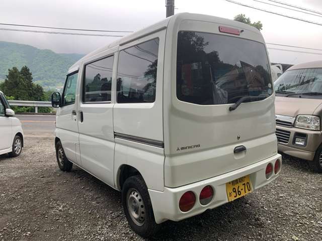 Mitsubishi Minicab Van 11