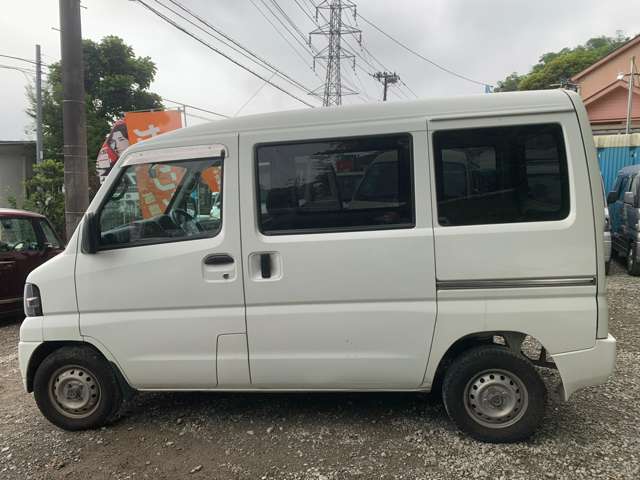 Mitsubishi Minicab Van 12