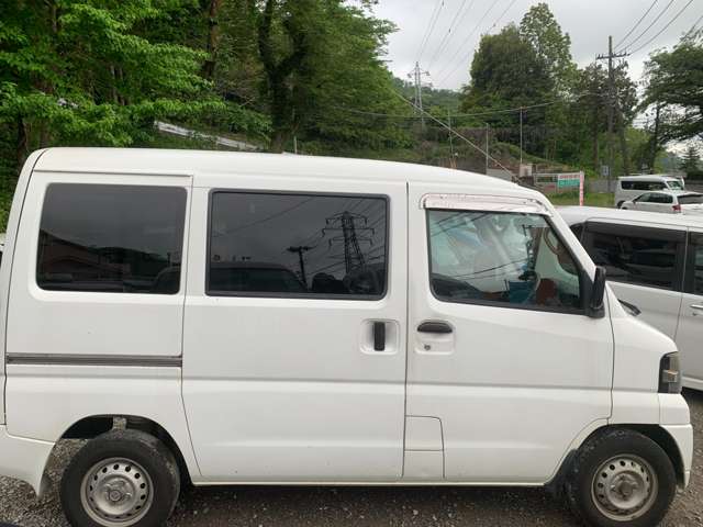 Mitsubishi Minicab Van 8